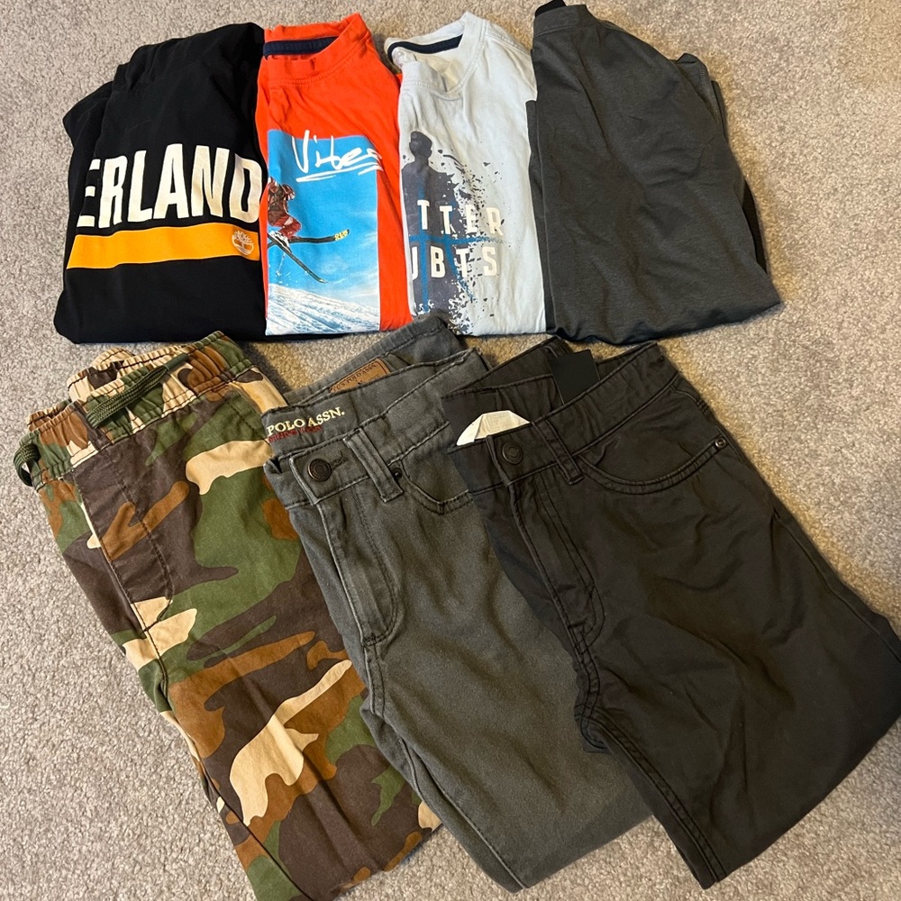 Back 2 School 🎒 Size 8 ⛷️⛹️‍♂️